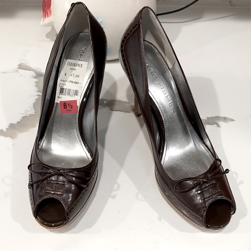 Marc Fisher Vica Oxford Style Pumps - Picture 2 of 11